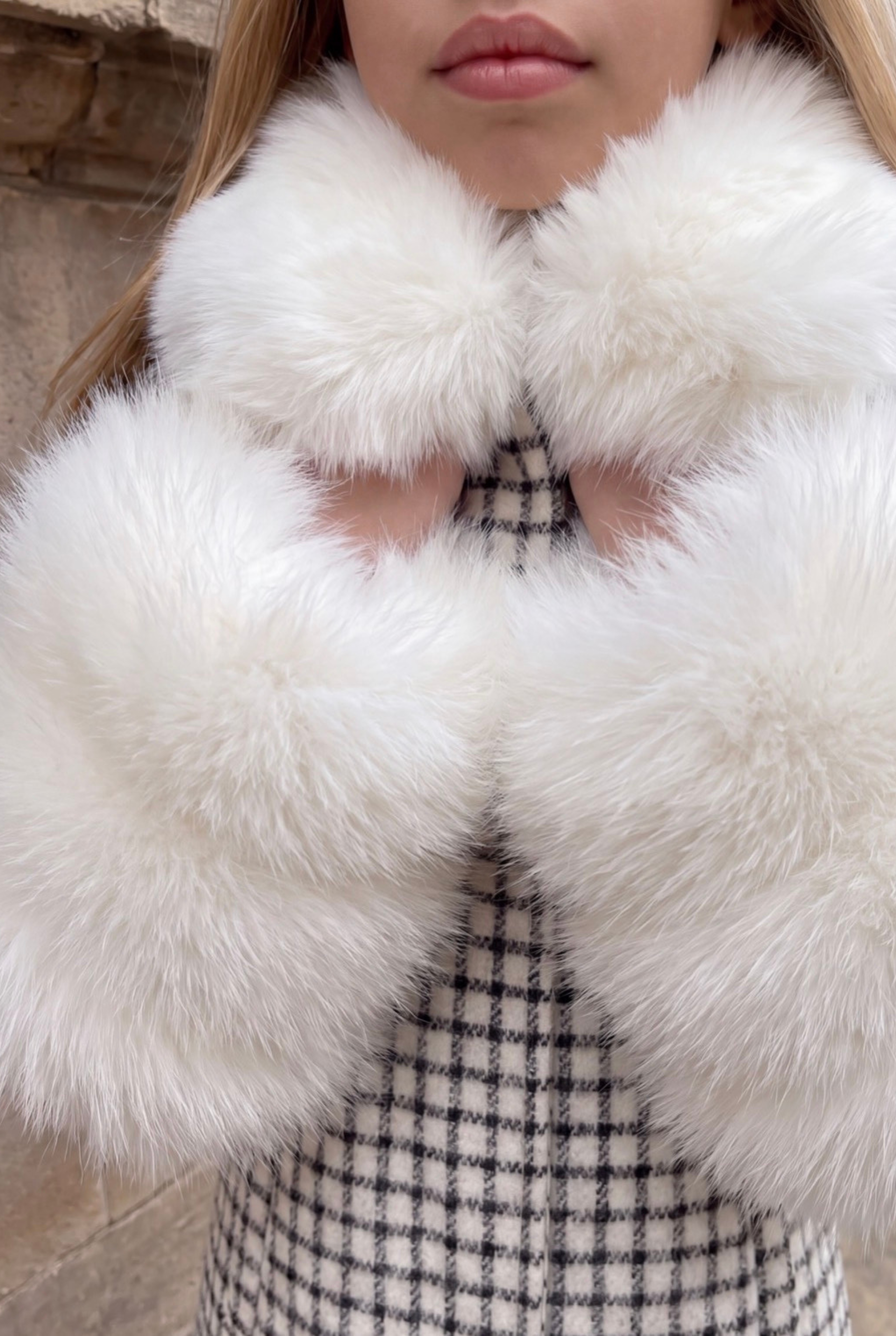 Mayfair coat with fur collar and cuffa