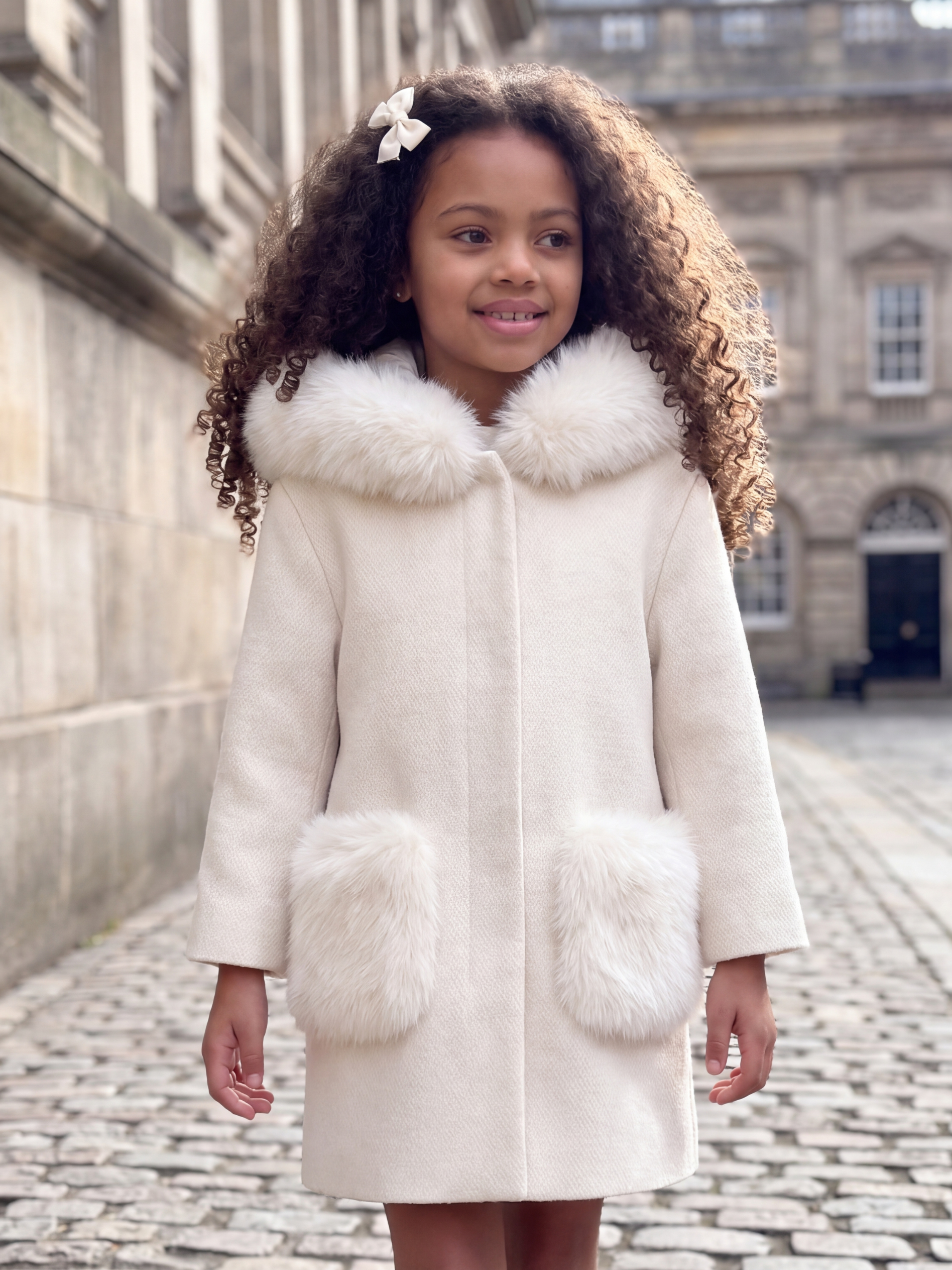 'Thea' hooded cashmere coat with fur pocket - IVORY