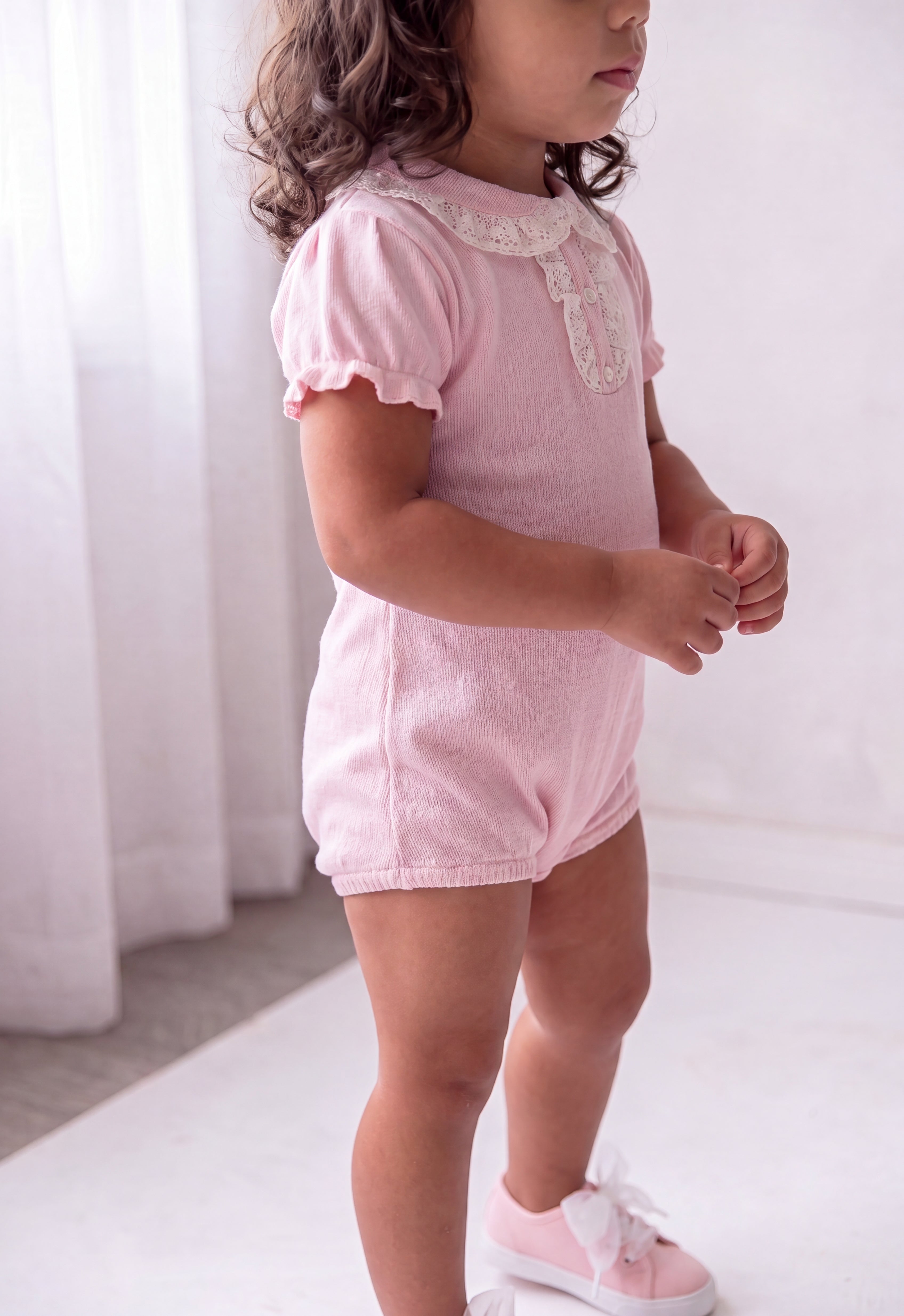 Romper with lace detail collar / Pink
