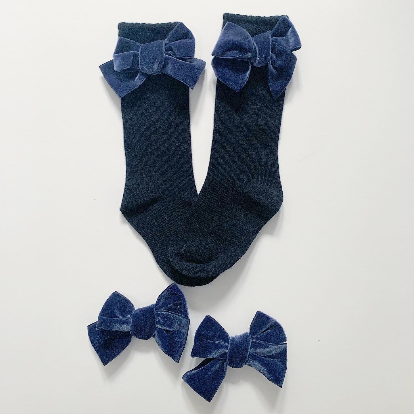 Bobble Babies knee high socks with velvet bow