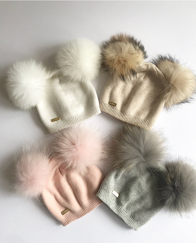 Cashmere double pompom hat